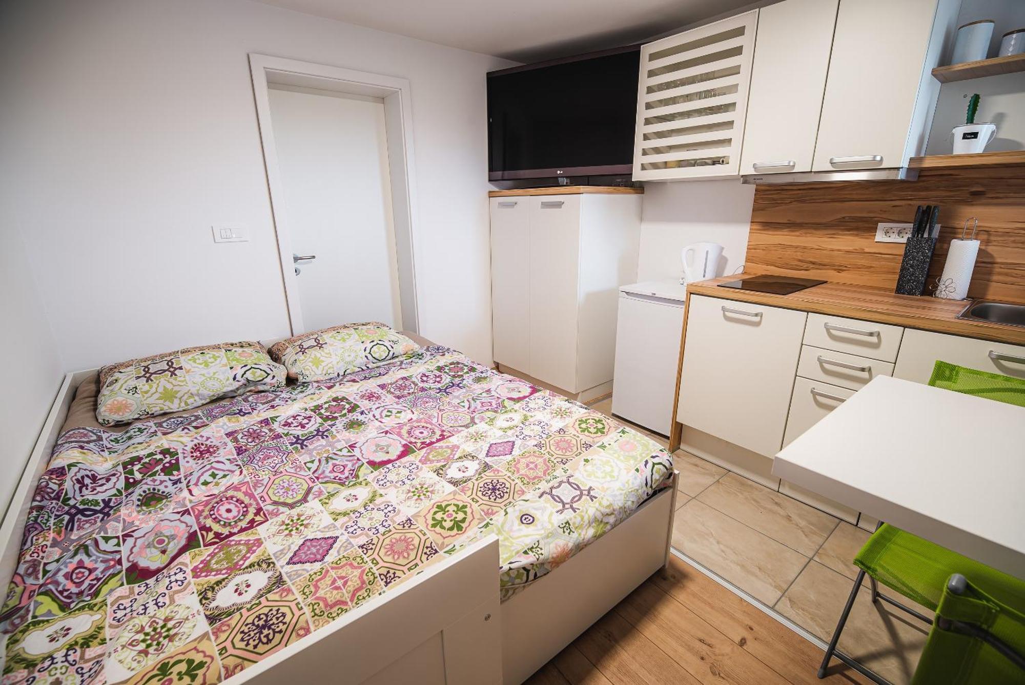 Apartments Rozalija Preddvor Kamer foto